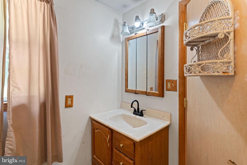 471 TRYME RD, REVA, Virginia 22735, 3 Bedrooms Bedrooms, ,2 BathroomsBathrooms,Residential,471 TRYME RD,VAMA2002844 MLS # VAMA2002844