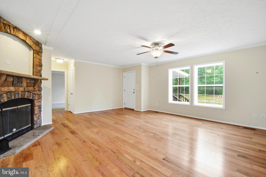 31 COSNER RD, LOUISA, Virginia 23093, 3 Bedrooms Bedrooms, ,2 BathroomsBathrooms,Residential,31 COSNER RD,VALA2010132 MLS # VALA2010132