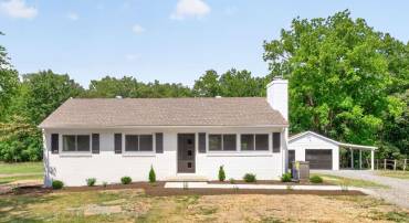 1546 THOMAS JEFFERSON PKWY, CHARLOTTESVILLE, Virginia 22902, 4 Bedrooms Bedrooms, ,2 BathroomsBathrooms,Residential,1546 THOMAS JEFFERSON PKWY,678900 MLS # 678900