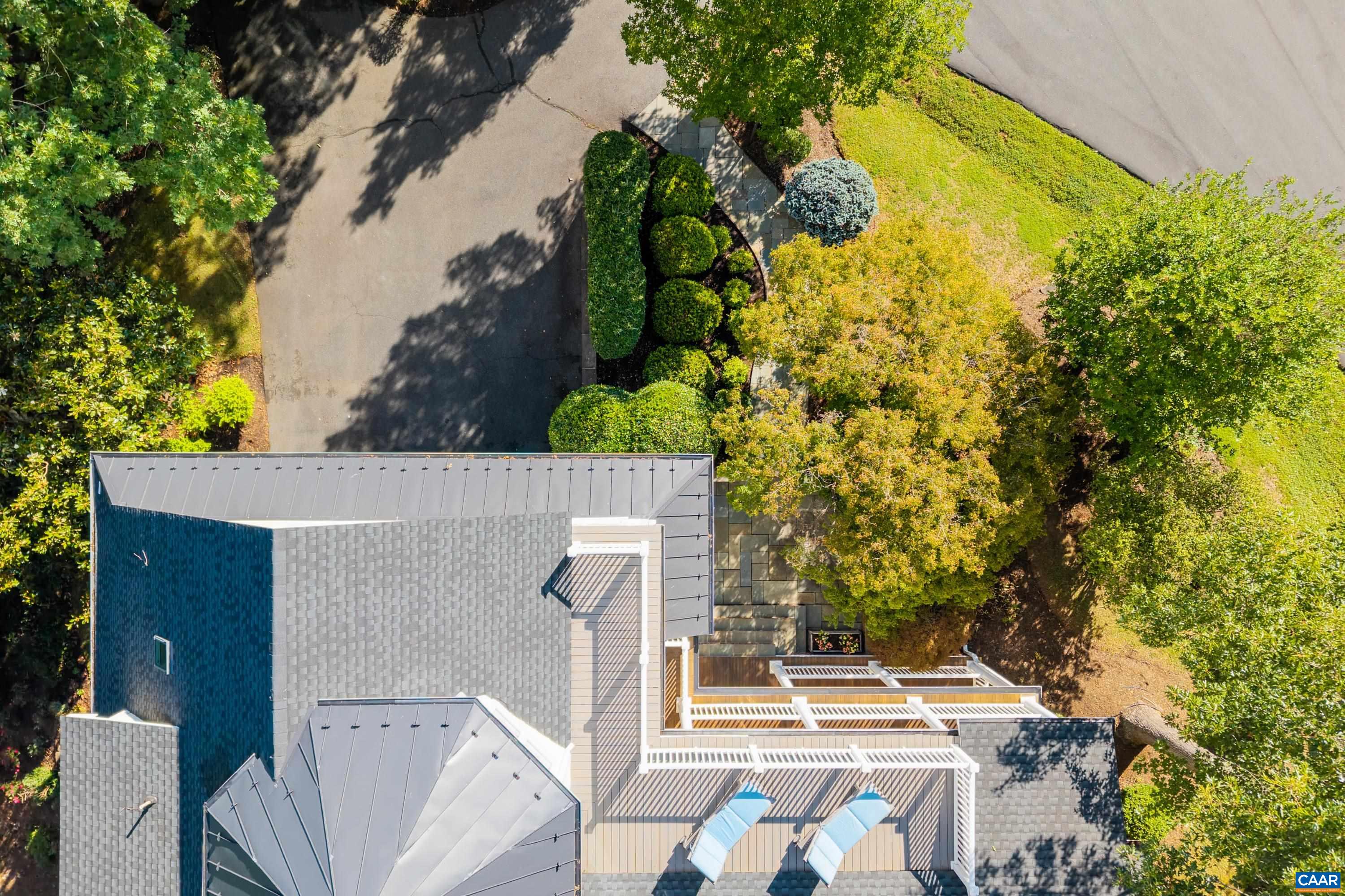 Metal accents adorn the entire roof.