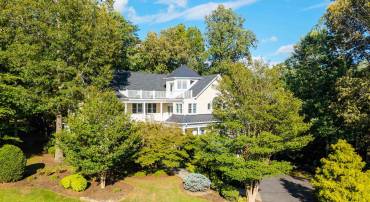 Architecturally Designed and built by Vito Cetta