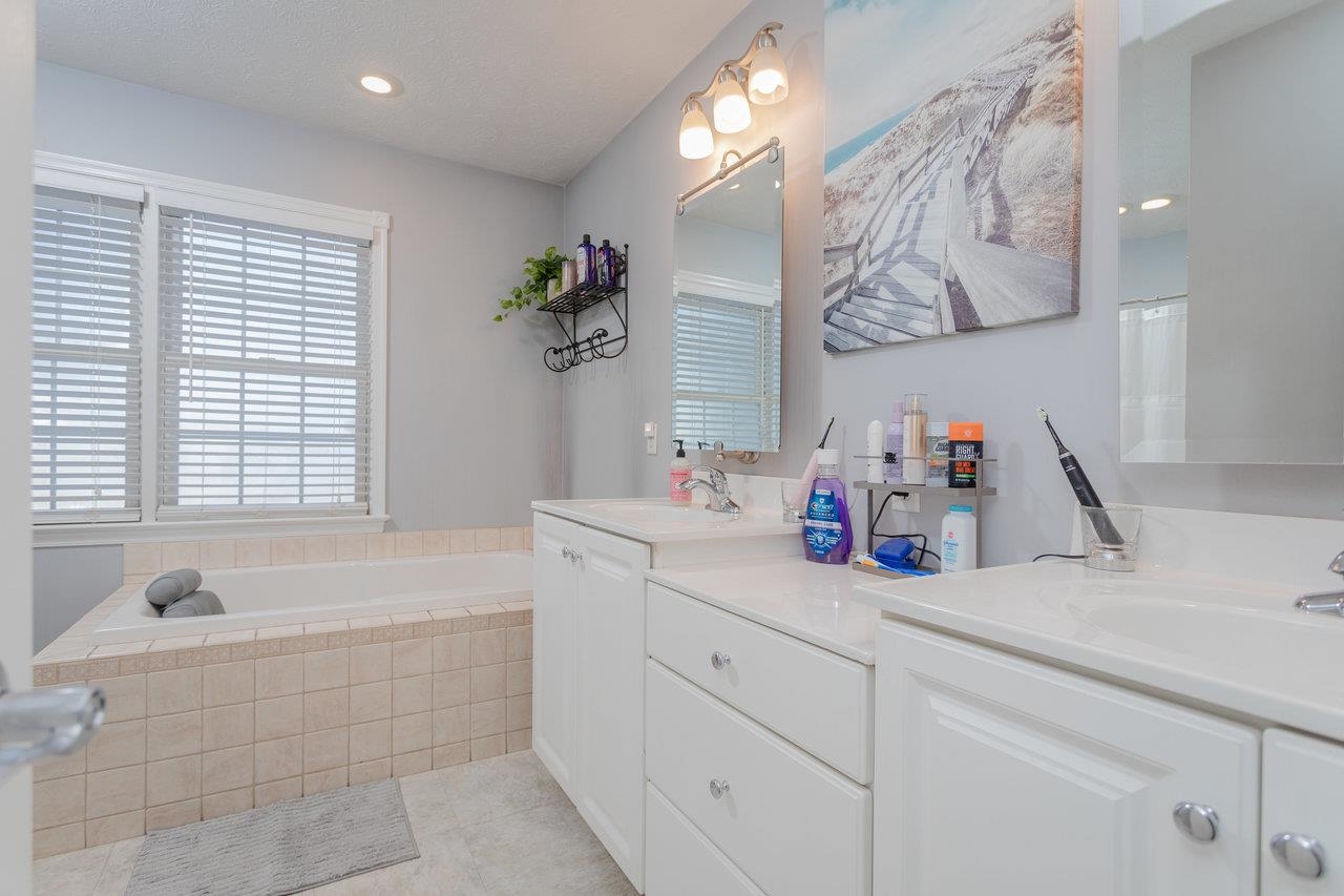 322 MELVIN CIR, BRIDGEWATER, Virginia 22812, 4 Bedrooms Bedrooms, ,3 BathroomsBathrooms,Residential,322 MELVIN CIR,678902 MLS # 678902