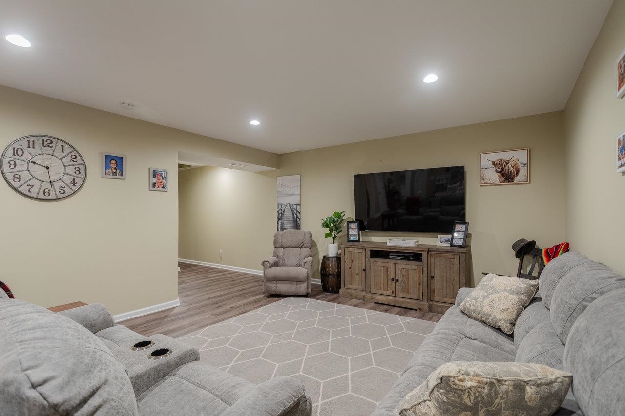 322 MELVIN CIR, BRIDGEWATER, Virginia 22812, 4 Bedrooms Bedrooms, ,3 BathroomsBathrooms,Residential,322 MELVIN CIR,678902 MLS # 678902