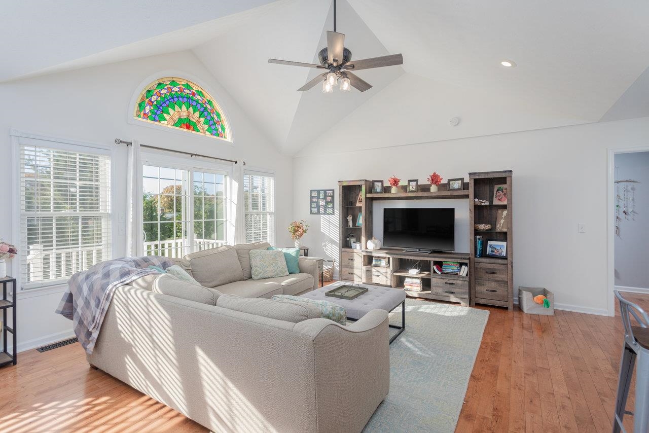 322 MELVIN CIR, BRIDGEWATER, Virginia 22812, 4 Bedrooms Bedrooms, ,3 BathroomsBathrooms,Residential,322 MELVIN CIR,678902 MLS # 678902