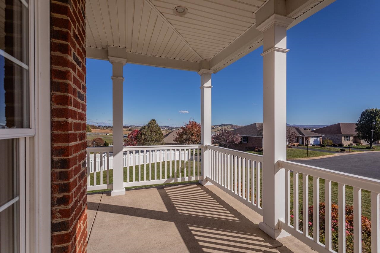 322 MELVIN CIR, BRIDGEWATER, Virginia 22812, 4 Bedrooms Bedrooms, ,3 BathroomsBathrooms,Residential,322 MELVIN CIR,678902 MLS # 678902