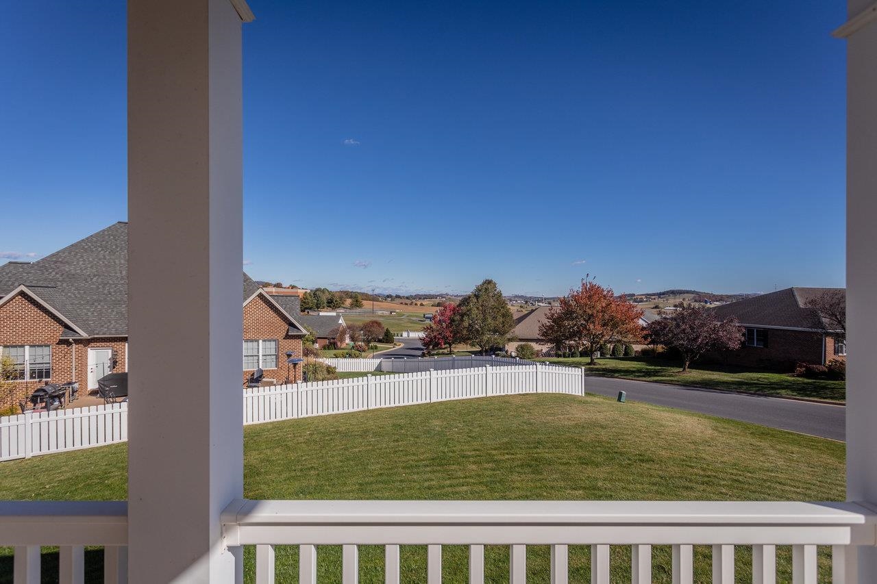 322 MELVIN CIR, BRIDGEWATER, Virginia 22812, 4 Bedrooms Bedrooms, ,3 BathroomsBathrooms,Residential,322 MELVIN CIR,678902 MLS # 678902