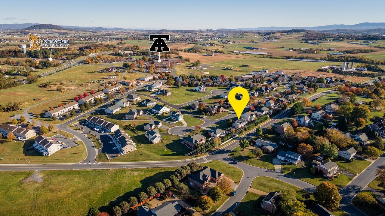 322 MELVIN CIR, BRIDGEWATER, Virginia 22812, 4 Bedrooms Bedrooms, ,3 BathroomsBathrooms,Residential,322 MELVIN CIR,678902 MLS # 678902