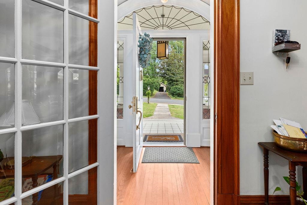 505 JACKSON AVE, LEXINGTON, Virginia 24450, 5 Bedrooms Bedrooms, ,4 BathroomsBathrooms,Residential,505 Jackson,505 JACKSON AVE,678903 MLS # 678903