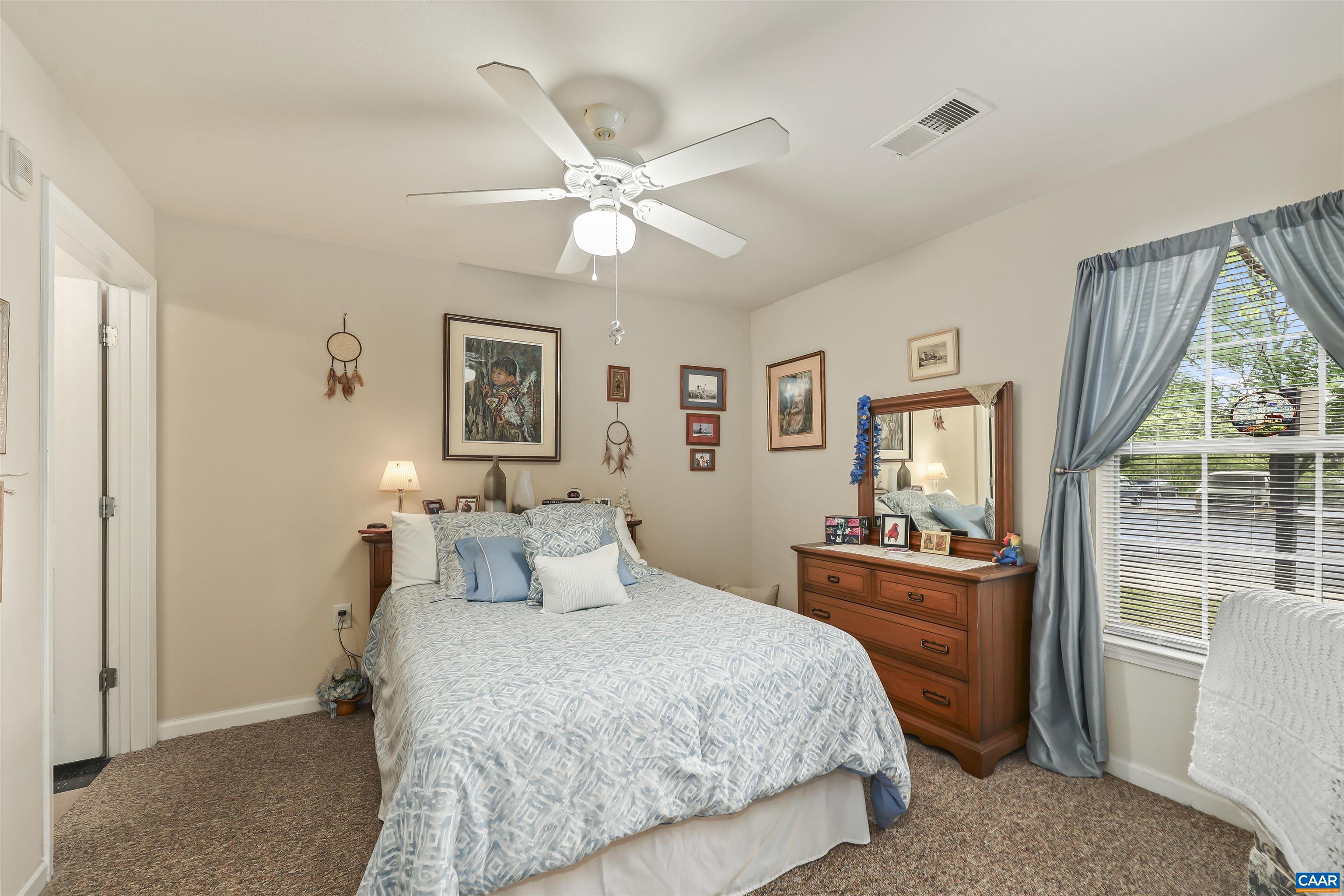 237 YELLOWSTONE DR, CHARLOTTESVILLE, Virginia 22903, 2 Bedrooms Bedrooms, ,2 BathroomsBathrooms,Residential,237 YELLOWSTONE DR,678904 MLS # 678904