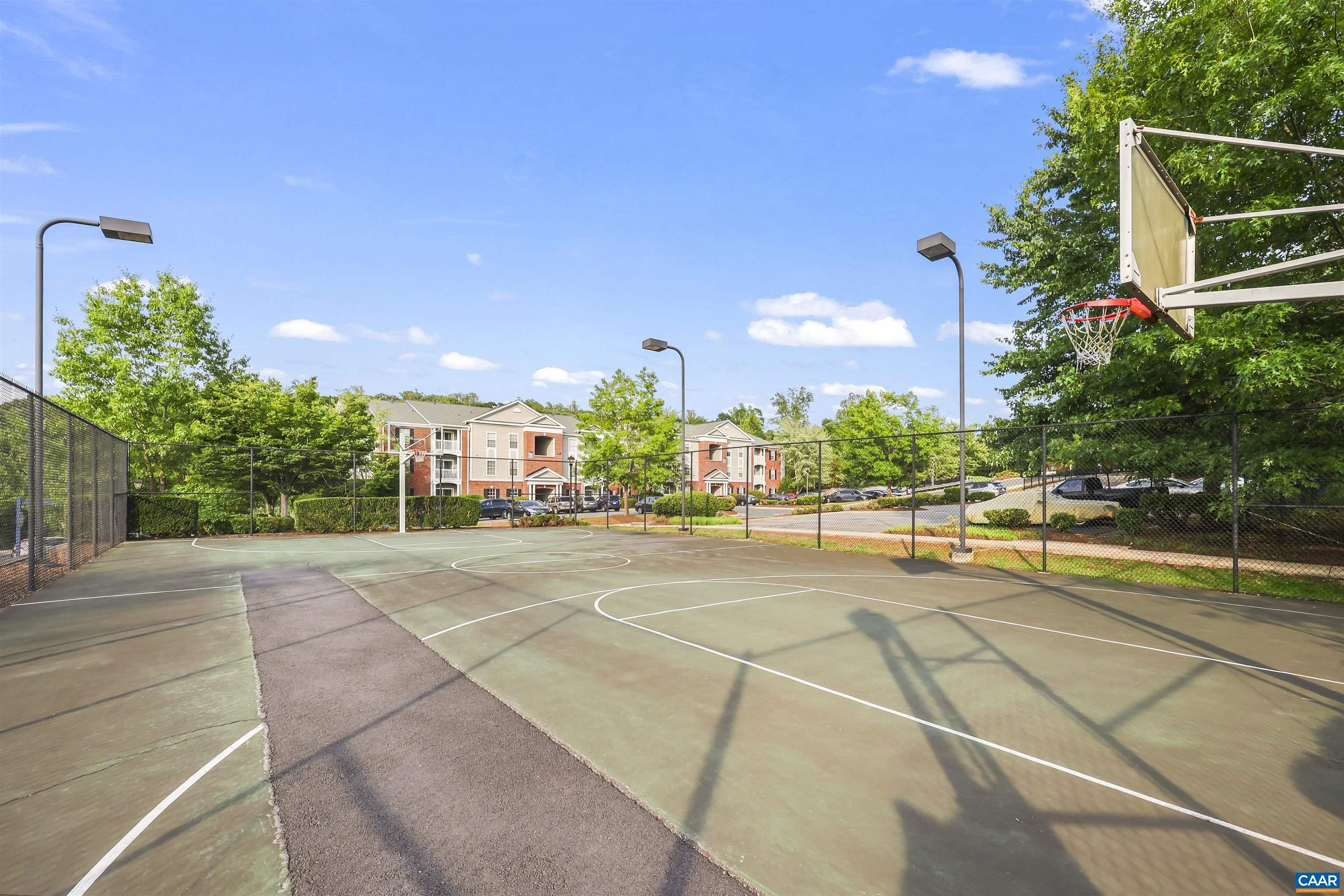 237 YELLOWSTONE DR, CHARLOTTESVILLE, Virginia 22903, 2 Bedrooms Bedrooms, ,2 BathroomsBathrooms,Residential,237 YELLOWSTONE DR,678904 MLS # 678904