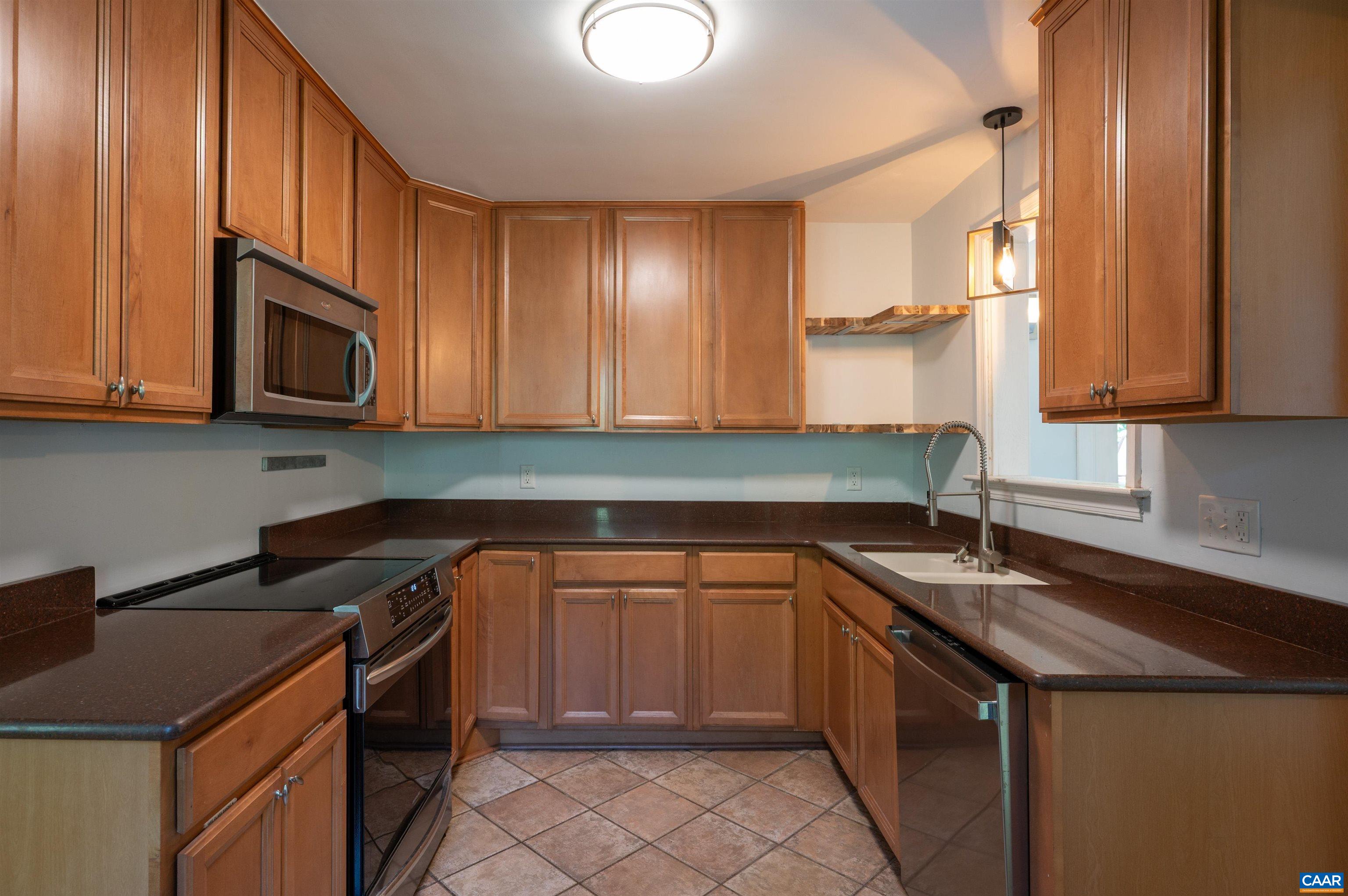 1614 ROSE HILL DR, CHARLOTTESVILLE, Virginia 22903, 3 Bedrooms Bedrooms, ,2 BathroomsBathrooms,Residential,1614 ROSE HILL DR,678906 MLS # 678906