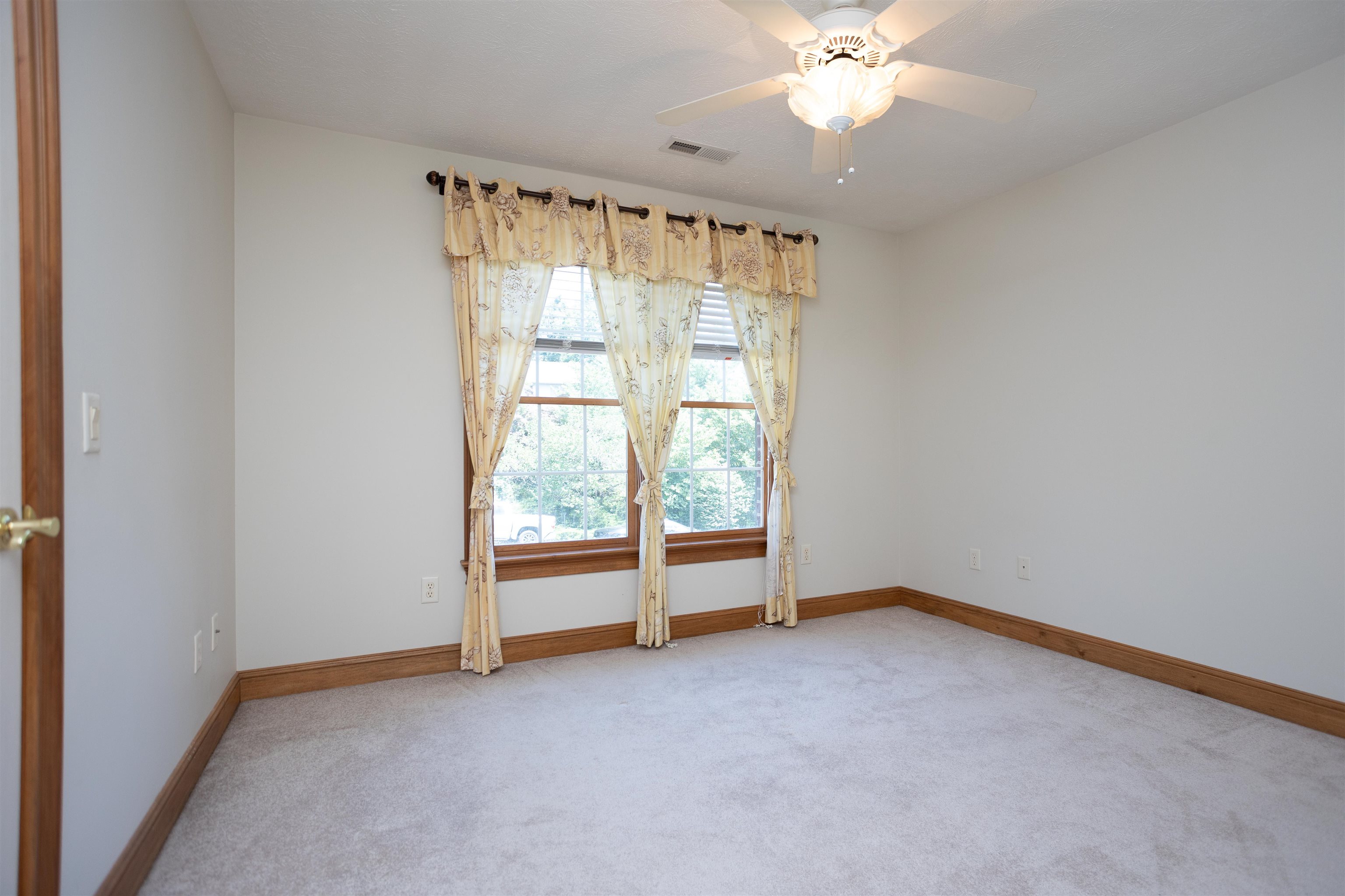 1530 BLUEWATER RD, ROCKINGHAM, Virginia 22801, 5 Bedrooms Bedrooms, ,4 BathroomsBathrooms,Residential,1530 BLUEWATER RD,678909 MLS # 678909