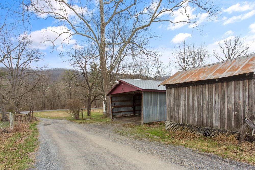 12111 SLEEPY HOLLOW LN, FULKS RUN, Virginia 22830, 3 Bedrooms Bedrooms, ,1 BathroomBathrooms,Residential,12111 SLEEPY HOLLOW LN,678912 MLS # 678912