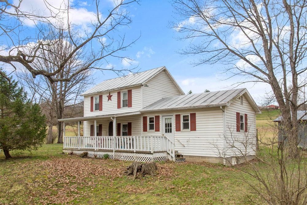 12111 SLEEPY HOLLOW LN, FULKS RUN, Virginia 22830, 3 Bedrooms Bedrooms, ,1 BathroomBathrooms,Residential,12111 SLEEPY HOLLOW LN,678912 MLS # 678912