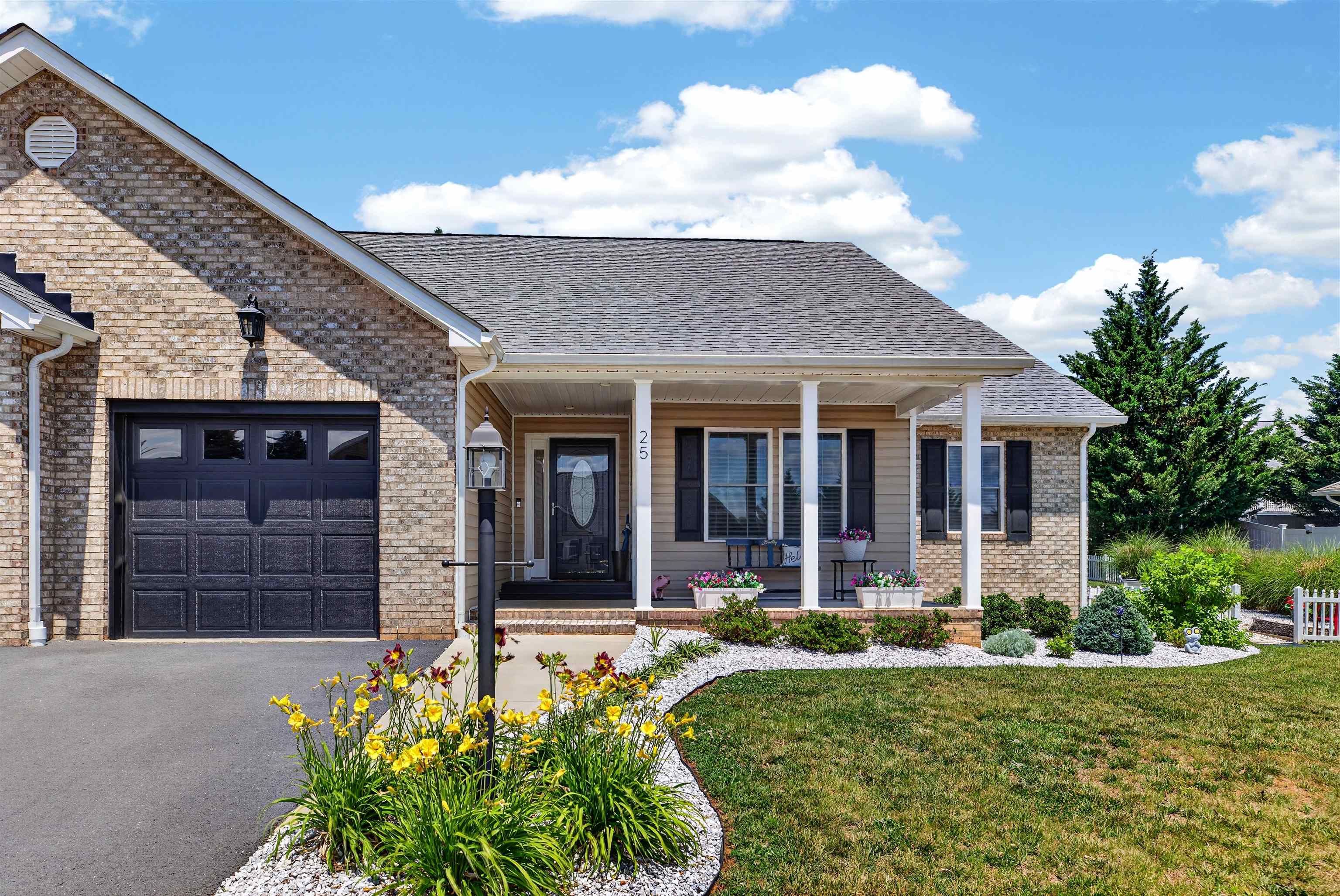 25 MERIWETHER CIR, STUARTS DRAFT, Virginia 24477, 2 Bedrooms Bedrooms, ,2 BathroomsBathrooms,Residential,Turnkey and Ready,25 MERIWETHER CIR,678915 MLS # 678915