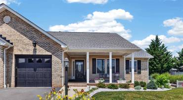 25 MERIWETHER CIR, STUARTS DRAFT, Virginia 24477, 2 Bedrooms Bedrooms, ,2 BathroomsBathrooms,Residential,Turnkey and Ready,25 MERIWETHER CIR,678915 MLS # 678915