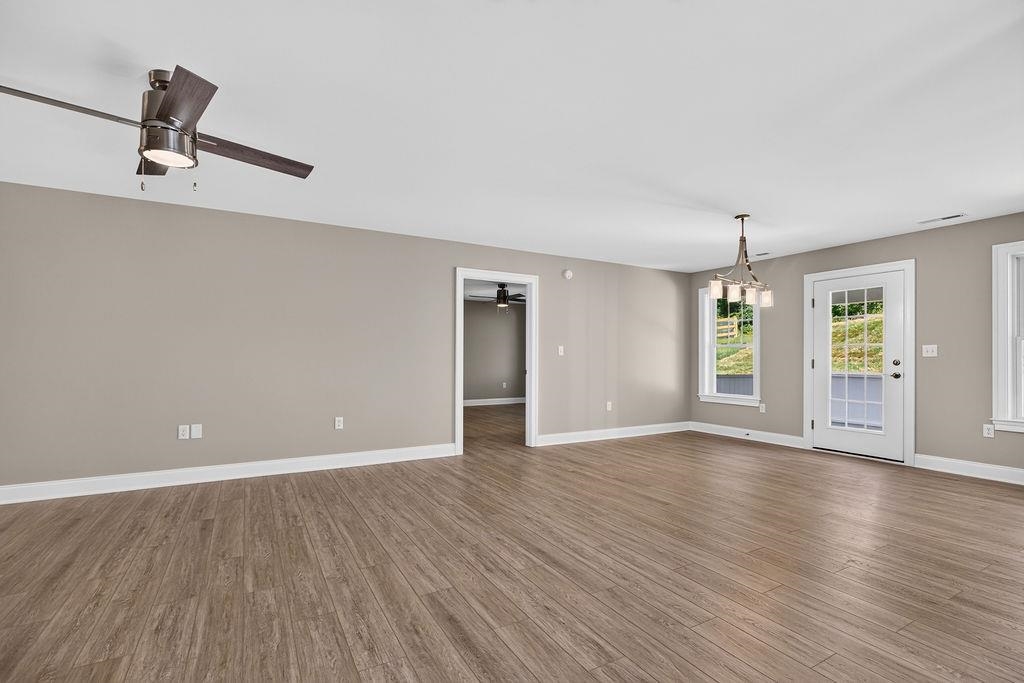 241 LINDBURGH DR, WAYNESBORO, Virginia 22980, 3 Bedrooms Bedrooms, ,2 BathroomsBathrooms,Residential,241 LINDBURGH DR,678918 MLS # 678918