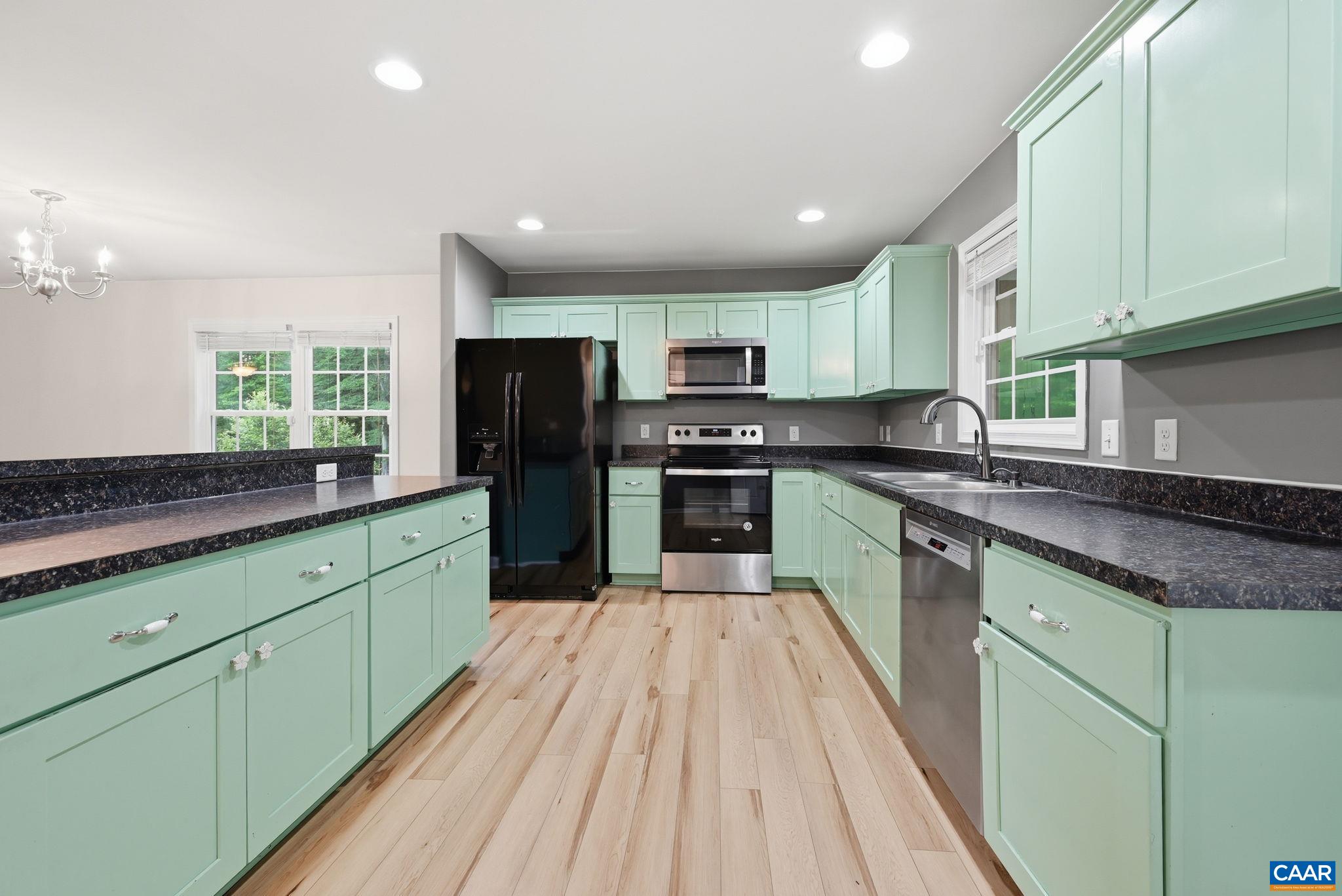 20 BOULDER SPRINGS LN, LOUISA, Virginia 23093, 5 Bedrooms Bedrooms, ,3 BathroomsBathrooms,Residential,20 BOULDER SPRINGS LN,678919 MLS # 678919