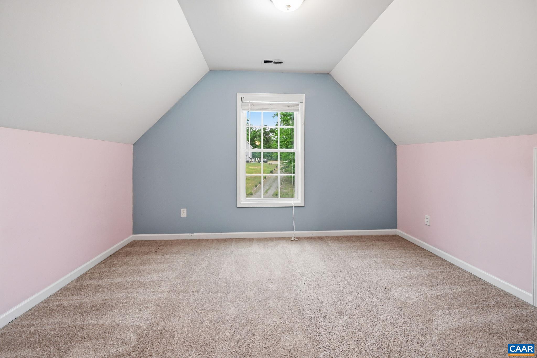 20 BOULDER SPRINGS LN, LOUISA, Virginia 23093, 5 Bedrooms Bedrooms, ,3 BathroomsBathrooms,Residential,20 BOULDER SPRINGS LN,678919 MLS # 678919