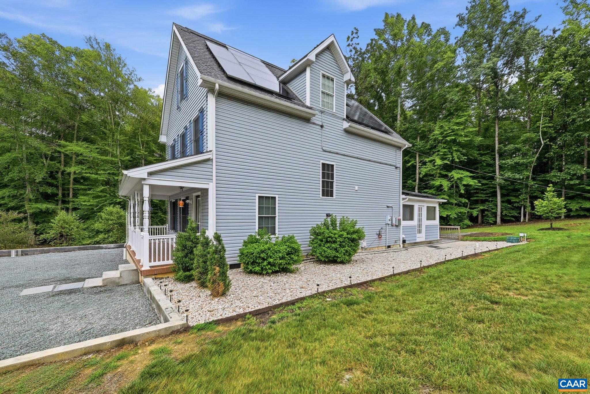 20 BOULDER SPRINGS LN, LOUISA, Virginia 23093, 5 Bedrooms Bedrooms, ,3 BathroomsBathrooms,Residential,20 BOULDER SPRINGS LN,678919 MLS # 678919