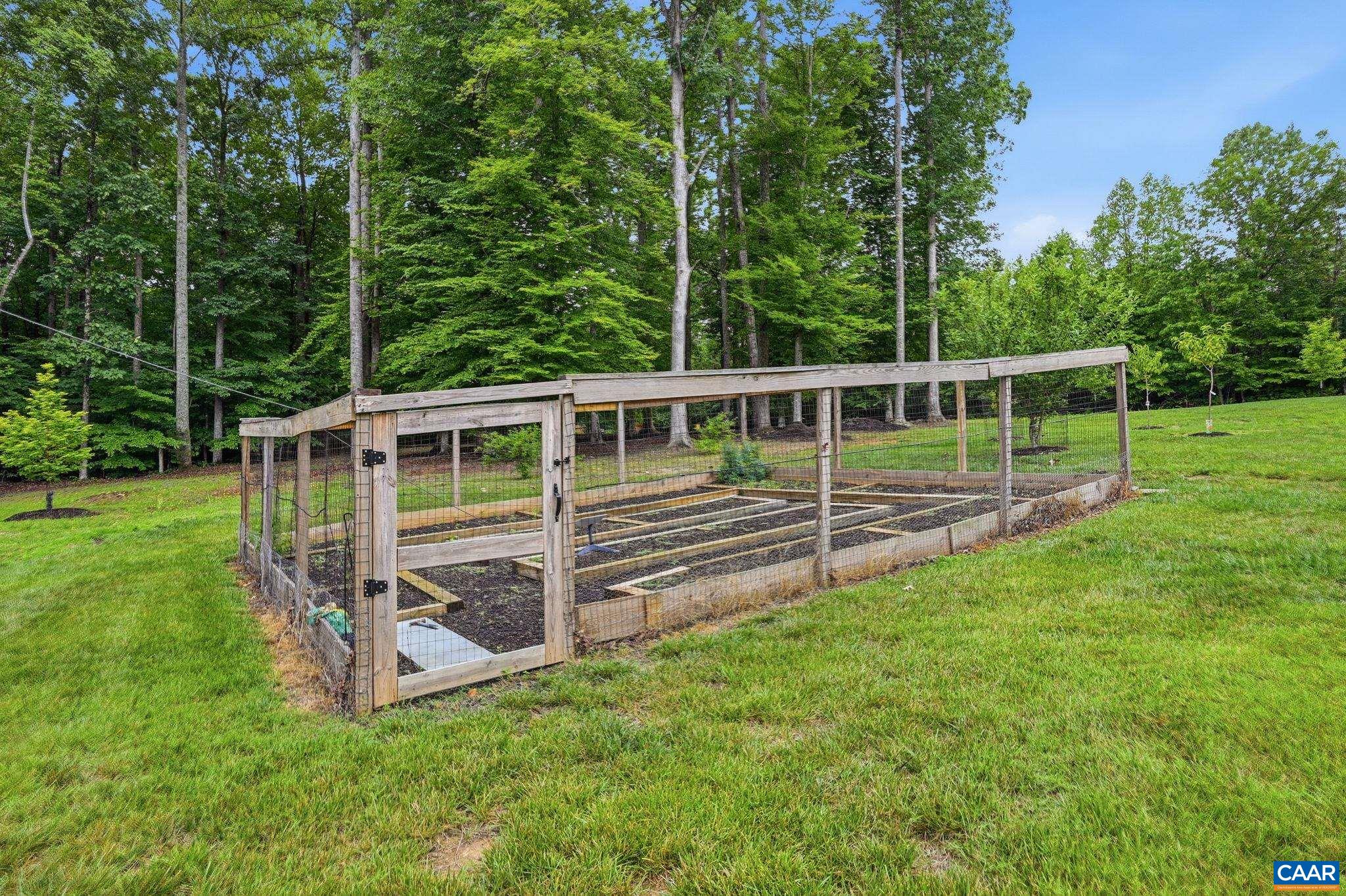 20 BOULDER SPRINGS LN, LOUISA, Virginia 23093, 5 Bedrooms Bedrooms, ,3 BathroomsBathrooms,Residential,20 BOULDER SPRINGS LN,678919 MLS # 678919