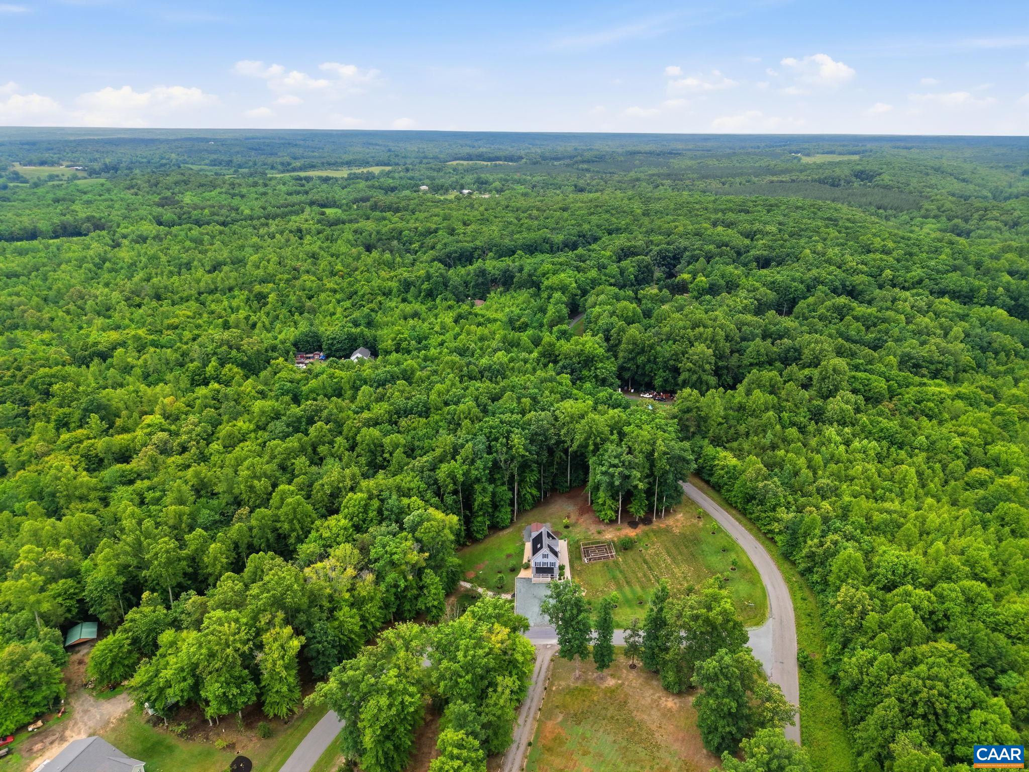 20 BOULDER SPRINGS LN, LOUISA, Virginia 23093, 5 Bedrooms Bedrooms, ,3 BathroomsBathrooms,Residential,20 BOULDER SPRINGS LN,678919 MLS # 678919