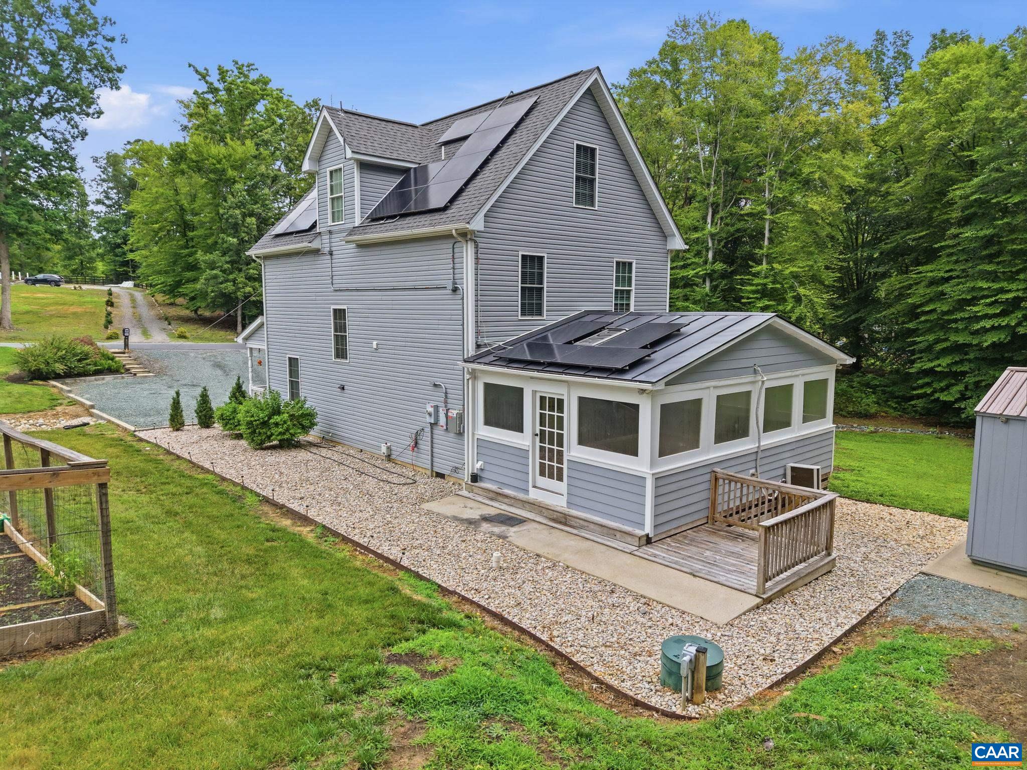 20 BOULDER SPRINGS LN, LOUISA, Virginia 23093, 5 Bedrooms Bedrooms, ,3 BathroomsBathrooms,Residential,20 BOULDER SPRINGS LN,678919 MLS # 678919