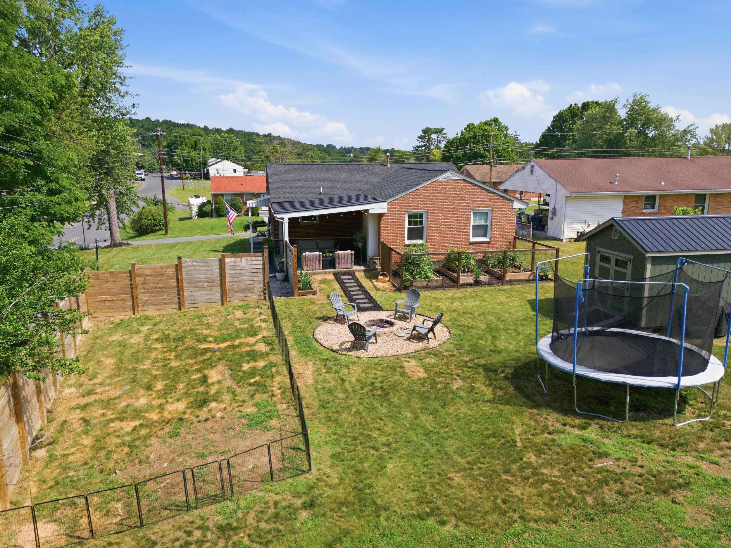 2412 PARK HILL RD, STAUNTON, Virginia 24401, 3 Bedrooms Bedrooms, ,2 BathroomsBathrooms,Residential,2412 PARK HILL RD,678920 MLS # 678920