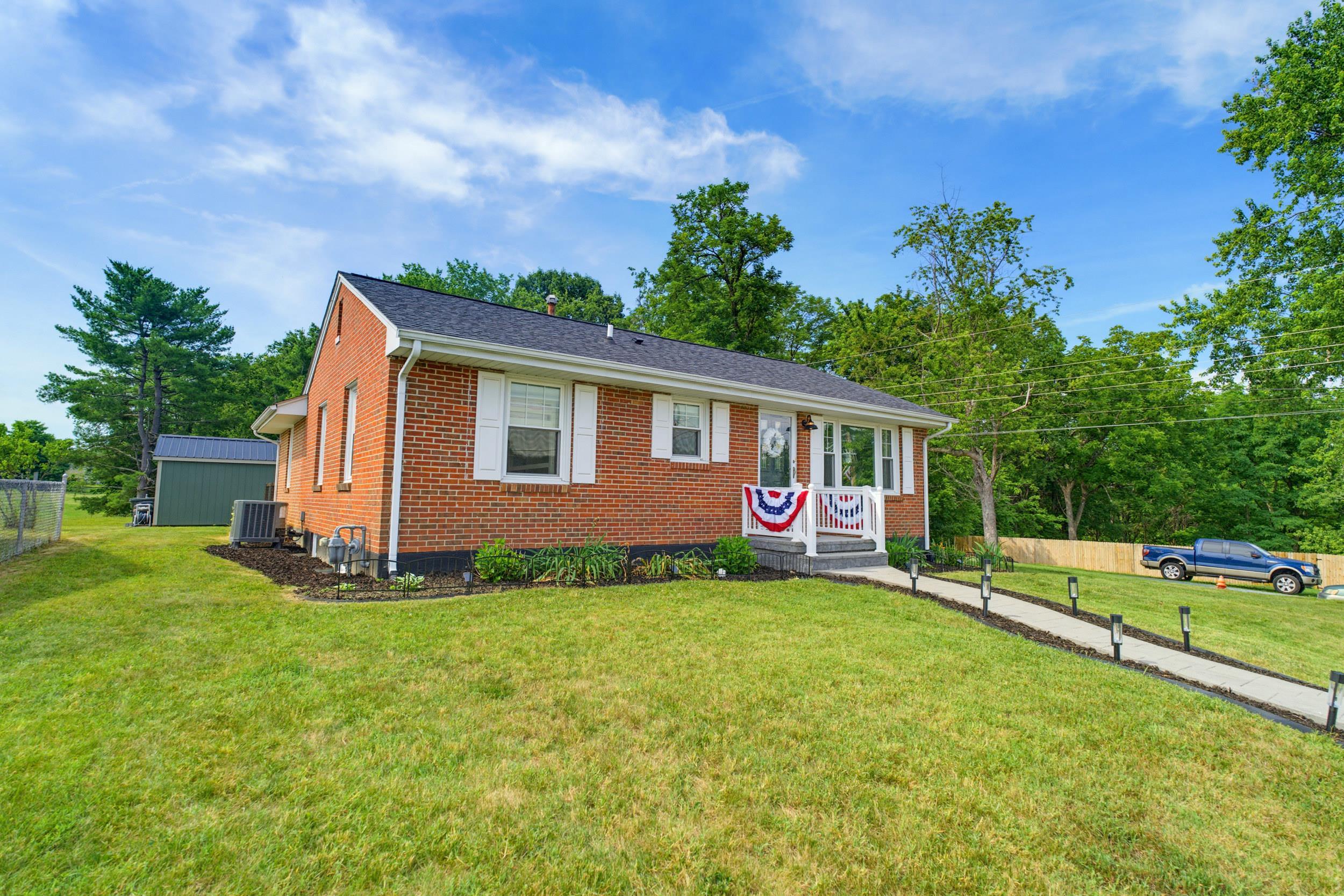 2412 PARK HILL RD, STAUNTON, Virginia 24401, 3 Bedrooms Bedrooms, ,2 BathroomsBathrooms,Residential,2412 PARK HILL RD,678920 MLS # 678920
