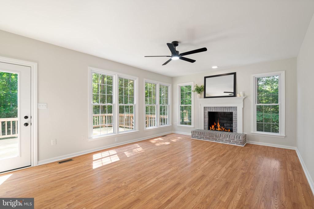 8801 PEPPERIDGE DR, SPOTSYLVANIA, Virginia 22551, 4 Bedrooms Bedrooms, ,2 BathroomsBathrooms,Residential,8801 PEPPERIDGE DR,VASP2042834 MLS # VASP2042834