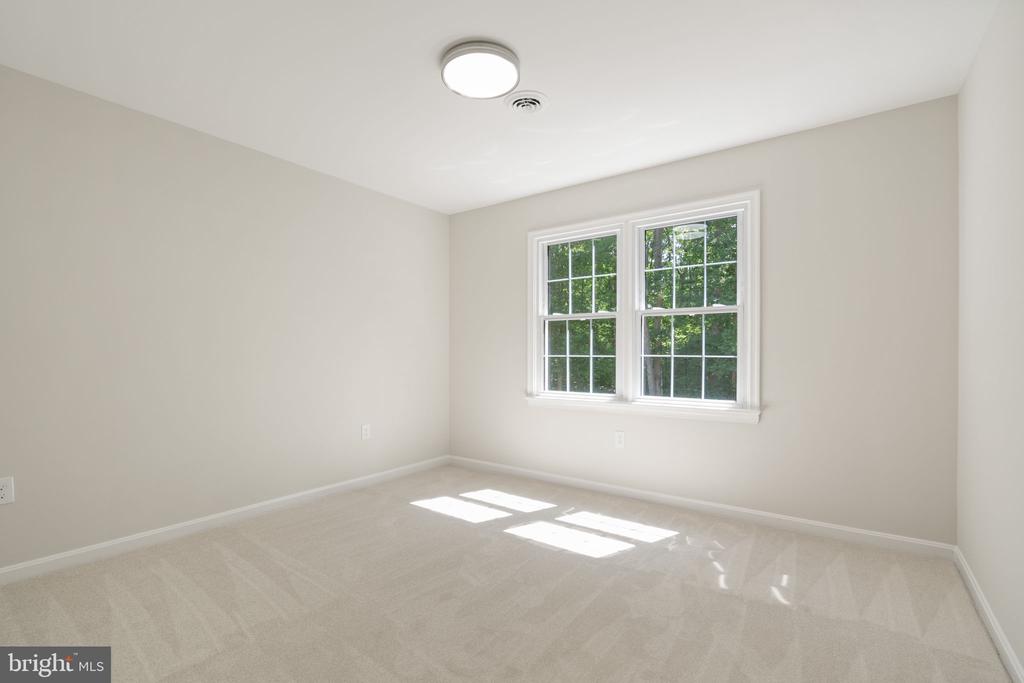 8801 PEPPERIDGE DR, SPOTSYLVANIA, Virginia 22551, 4 Bedrooms Bedrooms, ,2 BathroomsBathrooms,Residential,8801 PEPPERIDGE DR,VASP2042834 MLS # VASP2042834