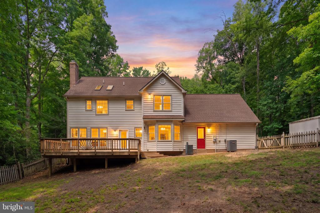 8801 PEPPERIDGE DR, SPOTSYLVANIA, Virginia 22551, 4 Bedrooms Bedrooms, ,2 BathroomsBathrooms,Residential,8801 PEPPERIDGE DR,VASP2042834 MLS # VASP2042834