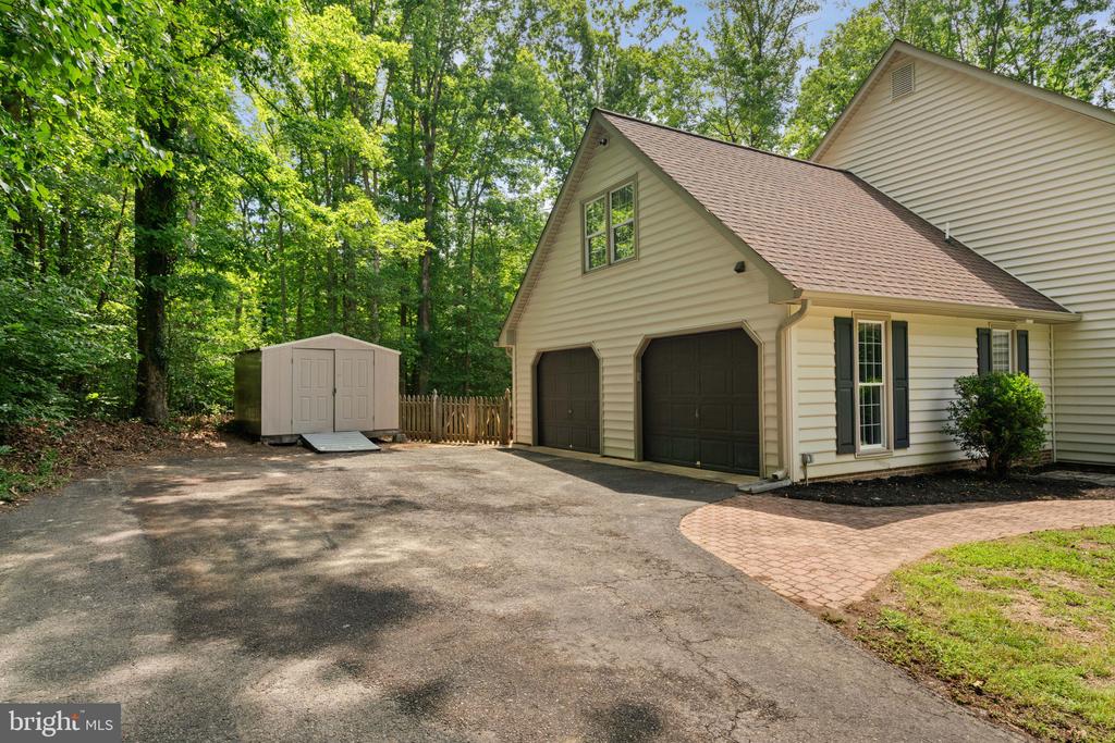 8801 PEPPERIDGE DR, SPOTSYLVANIA, Virginia 22551, 4 Bedrooms Bedrooms, ,2 BathroomsBathrooms,Residential,8801 PEPPERIDGE DR,VASP2042834 MLS # VASP2042834