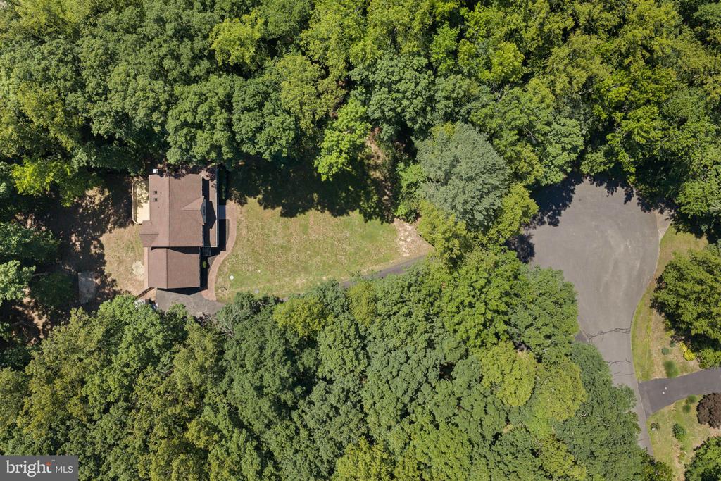8801 PEPPERIDGE DR, SPOTSYLVANIA, Virginia 22551, 4 Bedrooms Bedrooms, ,2 BathroomsBathrooms,Residential,8801 PEPPERIDGE DR,VASP2042834 MLS # VASP2042834