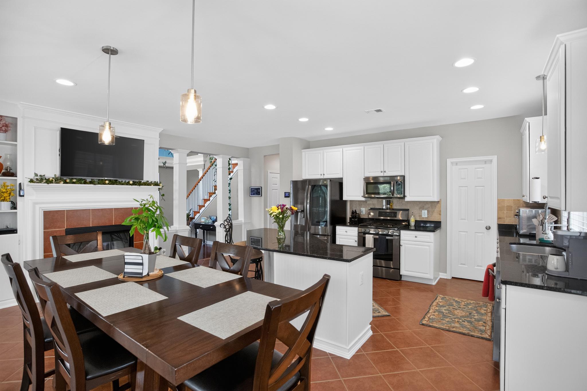 6442 WHITES MILL LN, WARRENTON, Virginia 20187, 5 Bedrooms Bedrooms, ,4 BathroomsBathrooms,Residential,6442 WHITES MILL LN,VAFQ2022682 MLS # VAFQ2022682