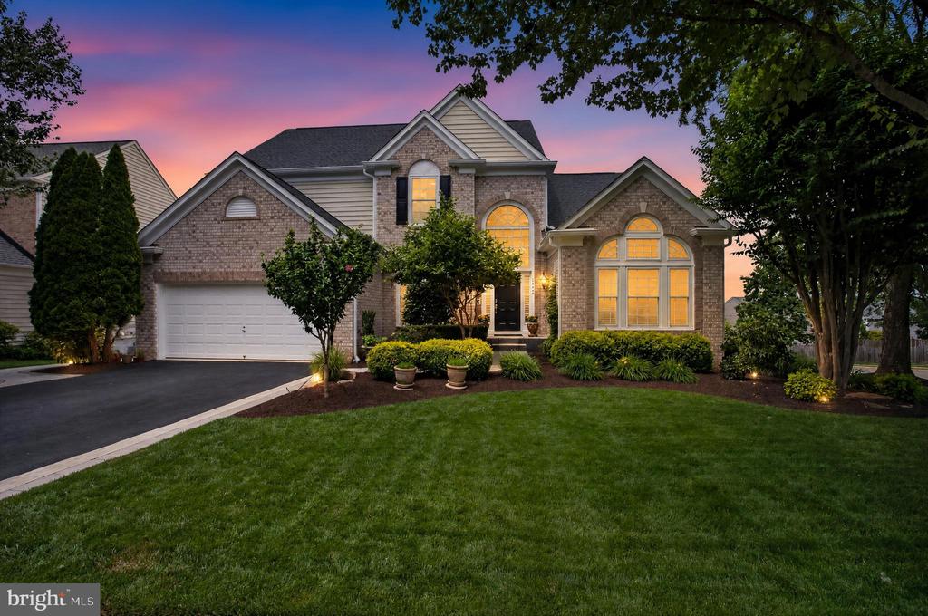6442 WHITES MILL LN, WARRENTON, Virginia 20187, 5 Bedrooms Bedrooms, ,4 BathroomsBathrooms,Residential,6442 WHITES MILL LN,VAFQ2022682 MLS # VAFQ2022682