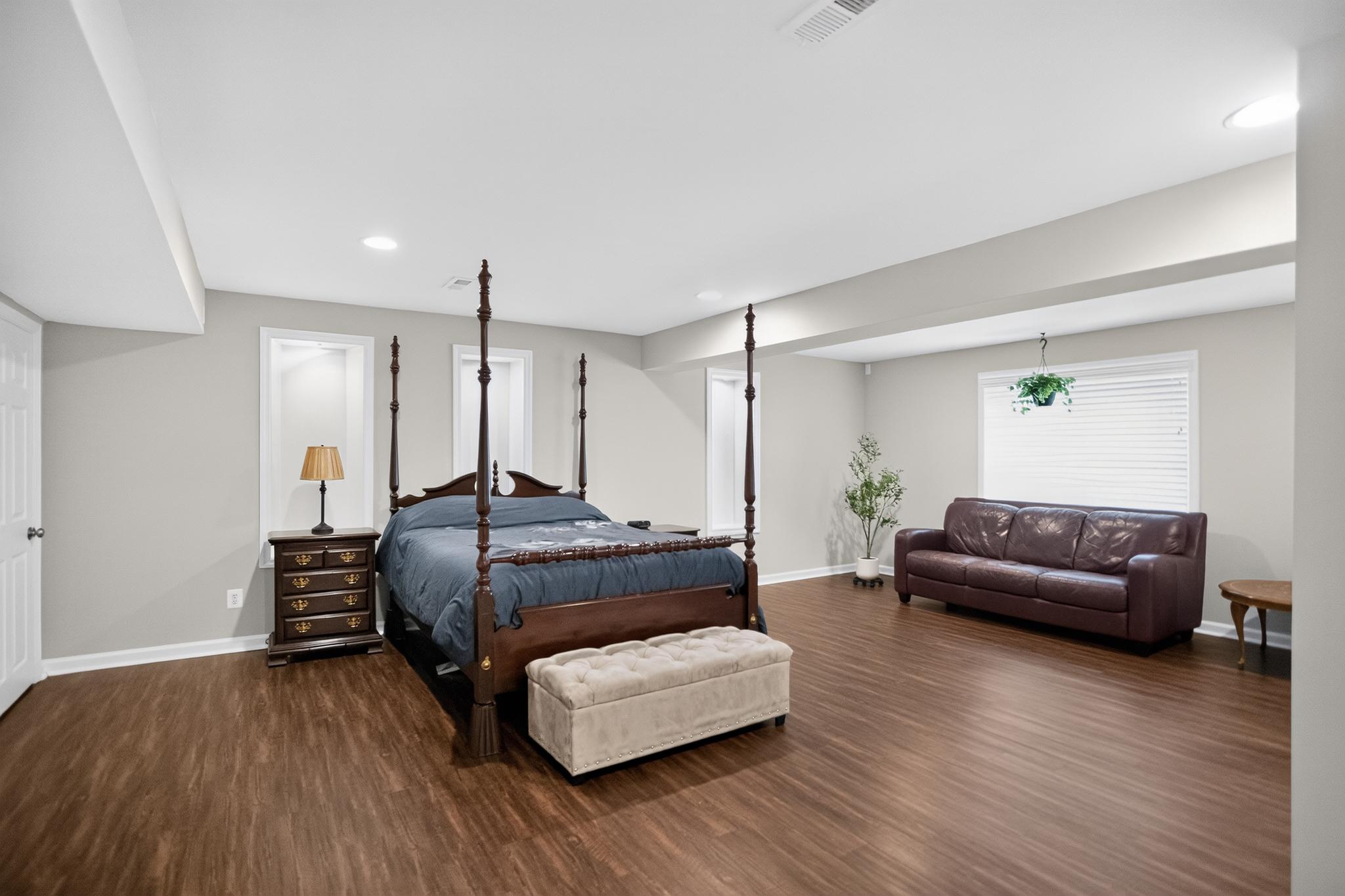 6442 WHITES MILL LN, WARRENTON, Virginia 20187, 5 Bedrooms Bedrooms, ,4 BathroomsBathrooms,Residential,6442 WHITES MILL LN,VAFQ2022682 MLS # VAFQ2022682