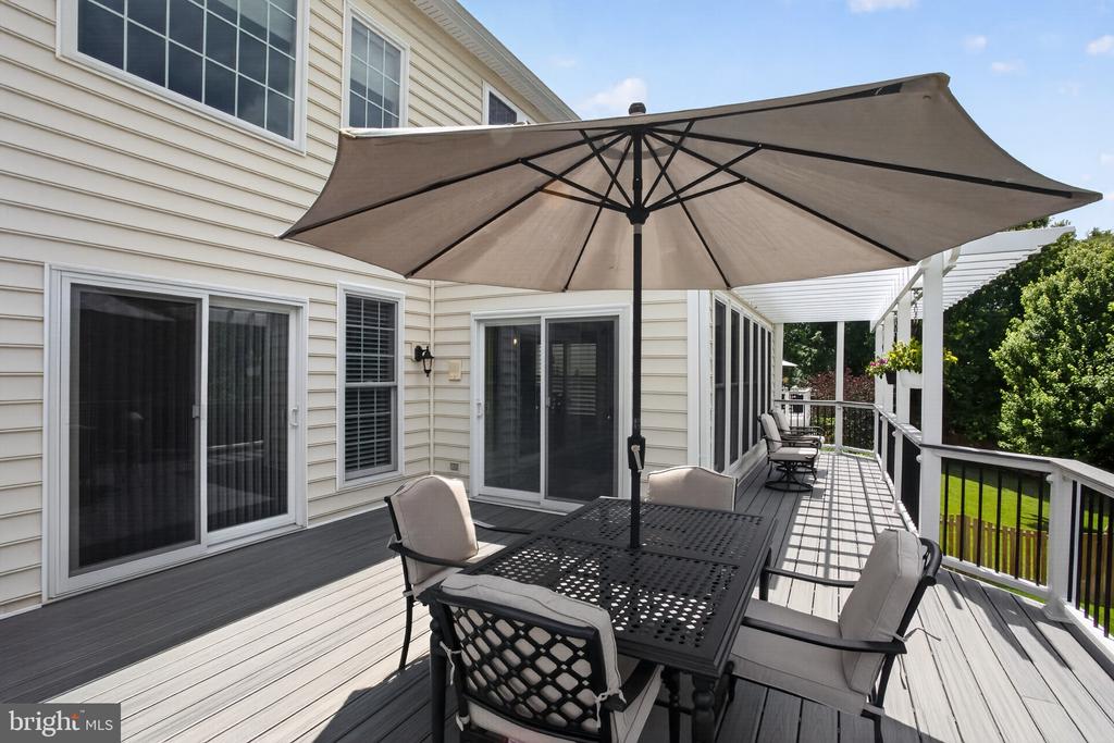 6442 WHITES MILL LN, WARRENTON, Virginia 20187, 5 Bedrooms Bedrooms, ,4 BathroomsBathrooms,Residential,6442 WHITES MILL LN,VAFQ2022682 MLS # VAFQ2022682