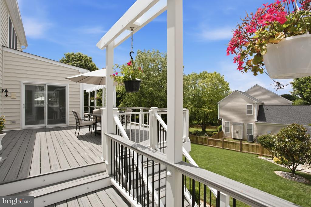 6442 WHITES MILL LN, WARRENTON, Virginia 20187, 5 Bedrooms Bedrooms, ,4 BathroomsBathrooms,Residential,6442 WHITES MILL LN,VAFQ2022682 MLS # VAFQ2022682
