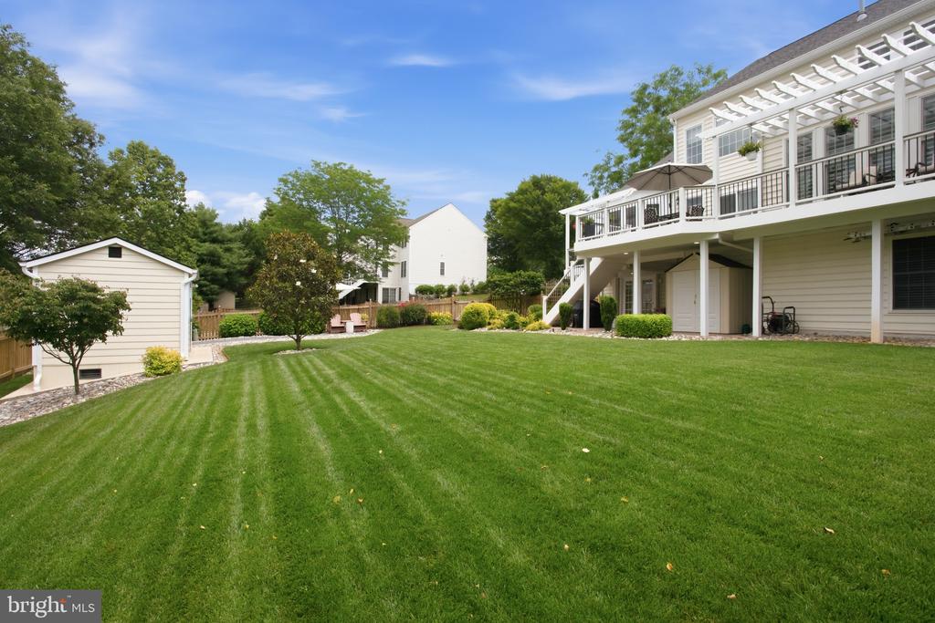 6442 WHITES MILL LN, WARRENTON, Virginia 20187, 5 Bedrooms Bedrooms, ,4 BathroomsBathrooms,Residential,6442 WHITES MILL LN,VAFQ2022682 MLS # VAFQ2022682