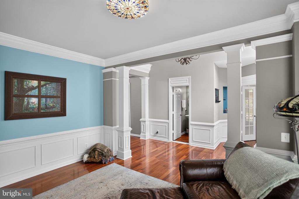 6442 WHITES MILL LN, WARRENTON, Virginia 20187, 5 Bedrooms Bedrooms, ,4 BathroomsBathrooms,Residential,6442 WHITES MILL LN,VAFQ2022682 MLS # VAFQ2022682