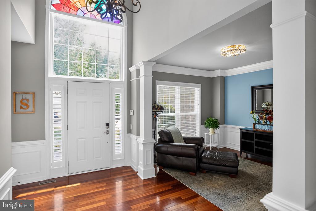 6442 WHITES MILL LN, WARRENTON, Virginia 20187, 5 Bedrooms Bedrooms, ,4 BathroomsBathrooms,Residential,6442 WHITES MILL LN,VAFQ2022682 MLS # VAFQ2022682