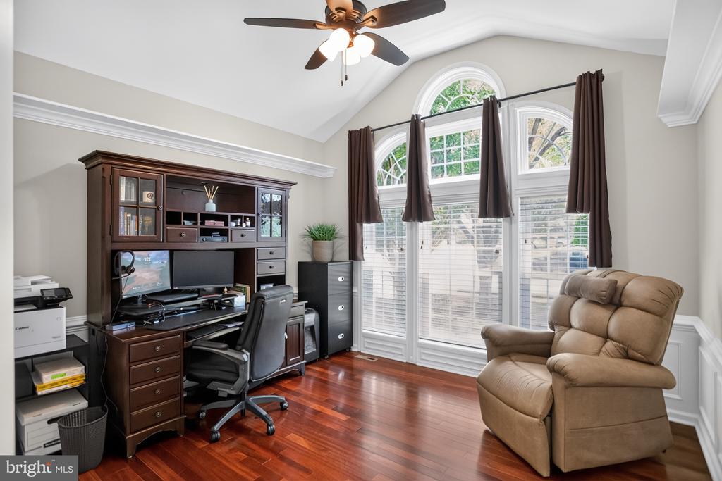 6442 WHITES MILL LN, WARRENTON, Virginia 20187, 5 Bedrooms Bedrooms, ,4 BathroomsBathrooms,Residential,6442 WHITES MILL LN,VAFQ2022682 MLS # VAFQ2022682