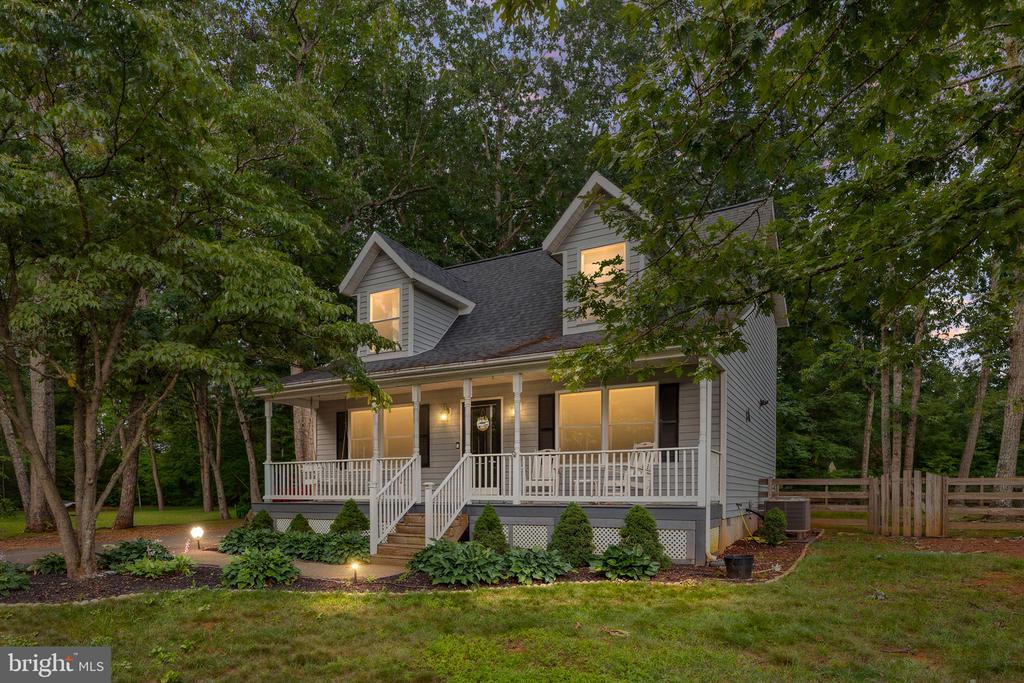 12909 GRENADE LN, SPOTSYLVANIA, Virginia 22551, 4 Bedrooms Bedrooms, ,2 BathroomsBathrooms,Residential,12909 GRENADE LN,VASP2043224 MLS # VASP2043224