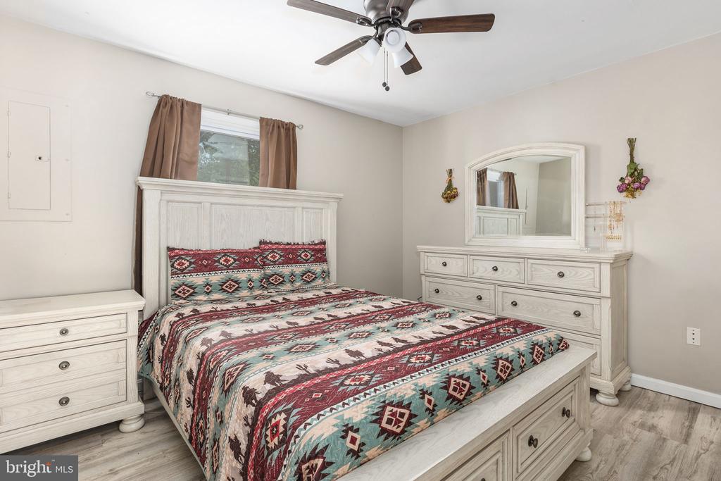 12909 GRENADE LN, SPOTSYLVANIA, Virginia 22551, 4 Bedrooms Bedrooms, ,2 BathroomsBathrooms,Residential,12909 GRENADE LN,VASP2043224 MLS # VASP2043224