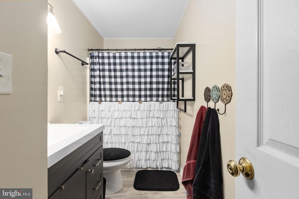 12909 GRENADE LN, SPOTSYLVANIA, Virginia 22551, 4 Bedrooms Bedrooms, ,2 BathroomsBathrooms,Residential,12909 GRENADE LN,VASP2043224 MLS # VASP2043224