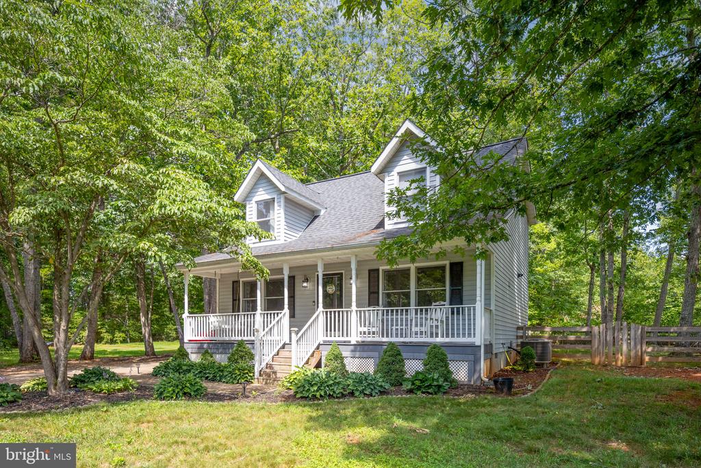 12909 GRENADE LN, SPOTSYLVANIA, Virginia 22551, 4 Bedrooms Bedrooms, ,2 BathroomsBathrooms,Residential,12909 GRENADE LN,VASP2043224 MLS # VASP2043224