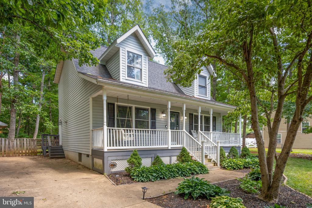 12909 GRENADE LN, SPOTSYLVANIA, Virginia 22551, 4 Bedrooms Bedrooms, ,2 BathroomsBathrooms,Residential,12909 GRENADE LN,VASP2043224 MLS # VASP2043224