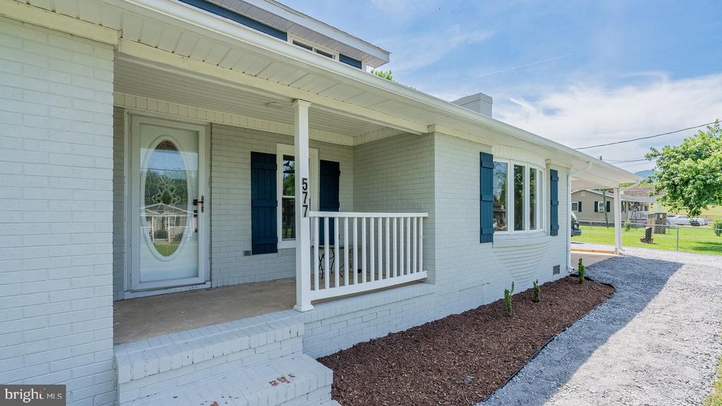 577 POND AVE, STANLEY, Virginia 22851, 3 Bedrooms Bedrooms, ,2 BathroomsBathrooms,Residential,577 POND AVE,VAPA2006598 MLS # VAPA2006598