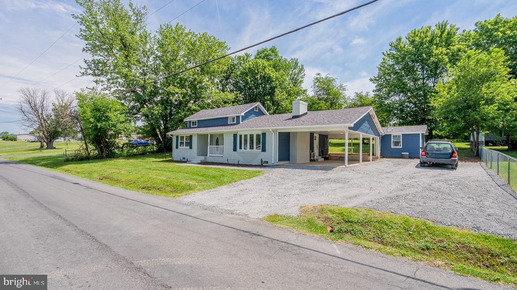 577 POND AVE, STANLEY, Virginia 22851, 3 Bedrooms Bedrooms, ,2 BathroomsBathrooms,Residential,577 POND AVE,VAPA2006598 MLS # VAPA2006598